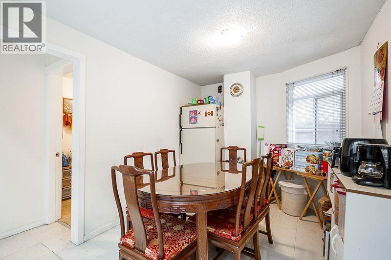 3947 Knight Street Property Photo 12