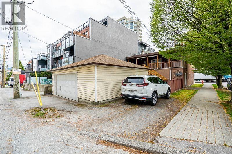 3947 Knight Street Property Photo 18
