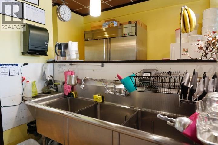 1071a Ridgewat Avenue Property Photo 17