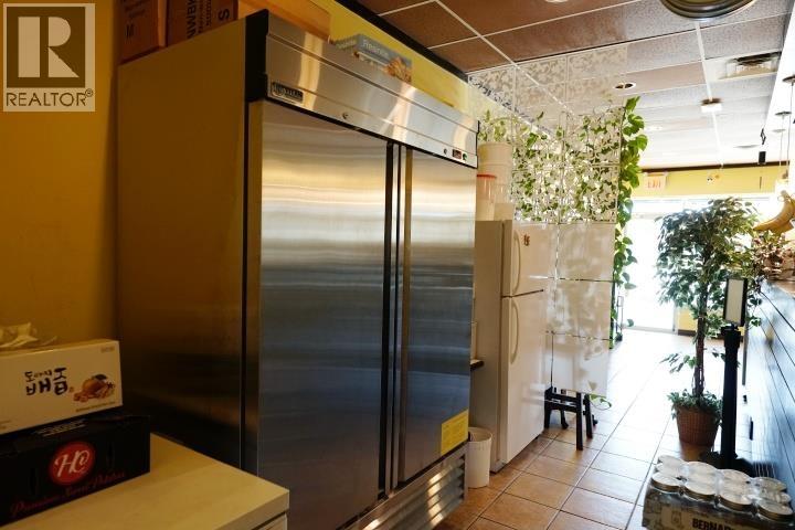 1071a Ridgewat Avenue Property Photo 18
