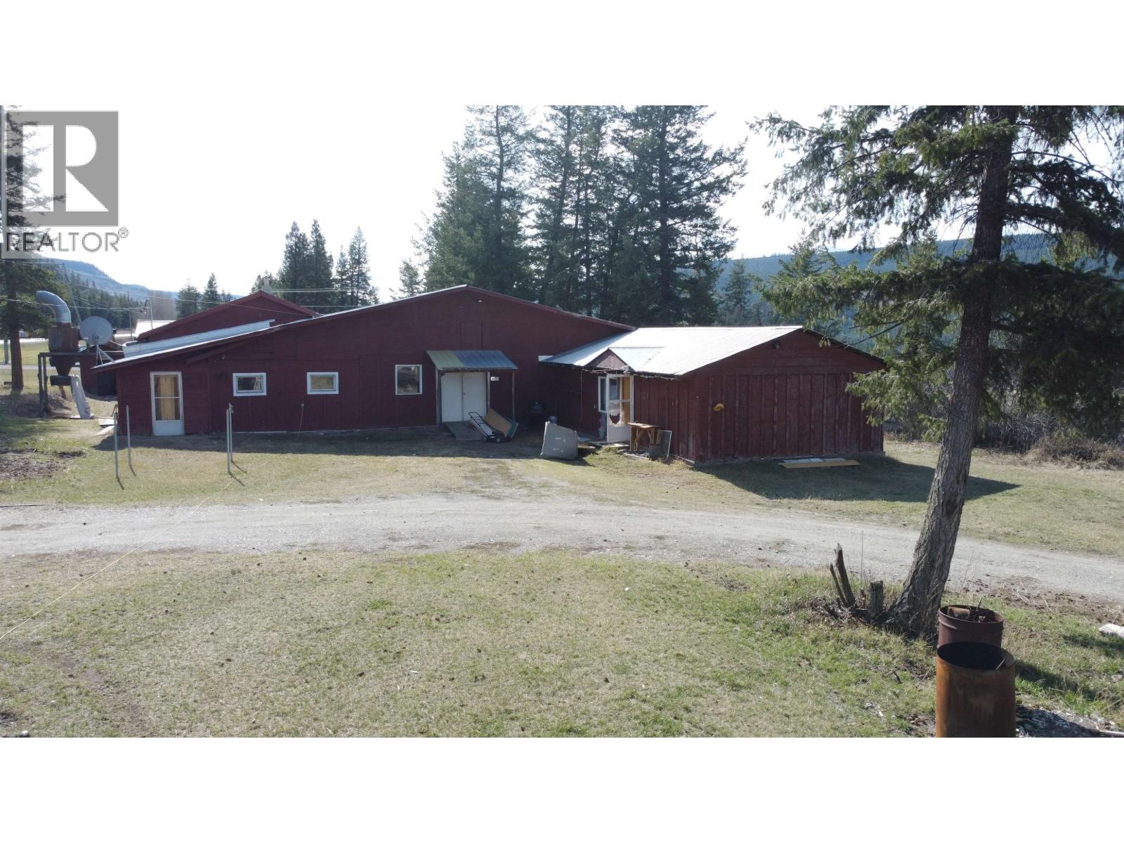 10870 N 97 Highway Property Photo 6