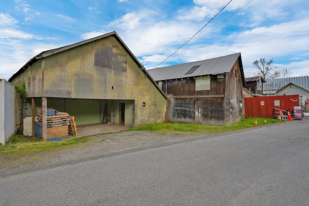9505 Gunderson Road Property Photo 7
