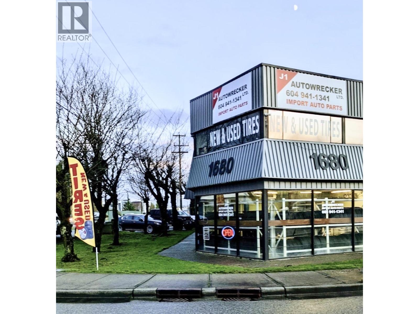 1680 KINGSWAY AVENUE Property Photo 1