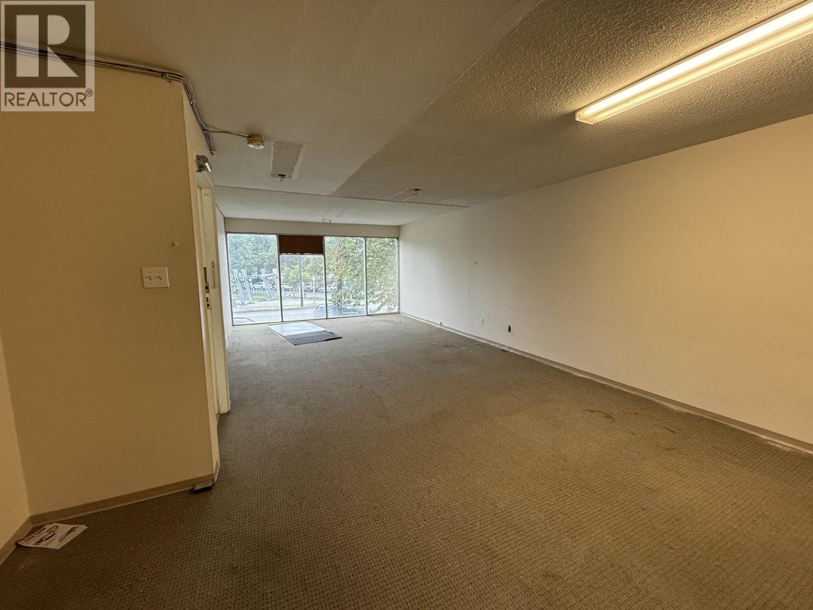 2645 Kingsway Property Photo 2