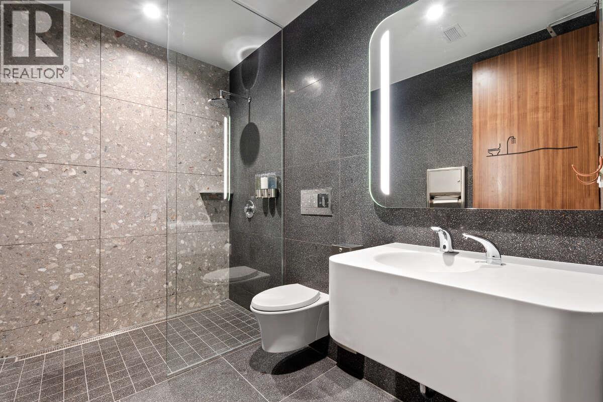 320 Granville Street Property Photo 13