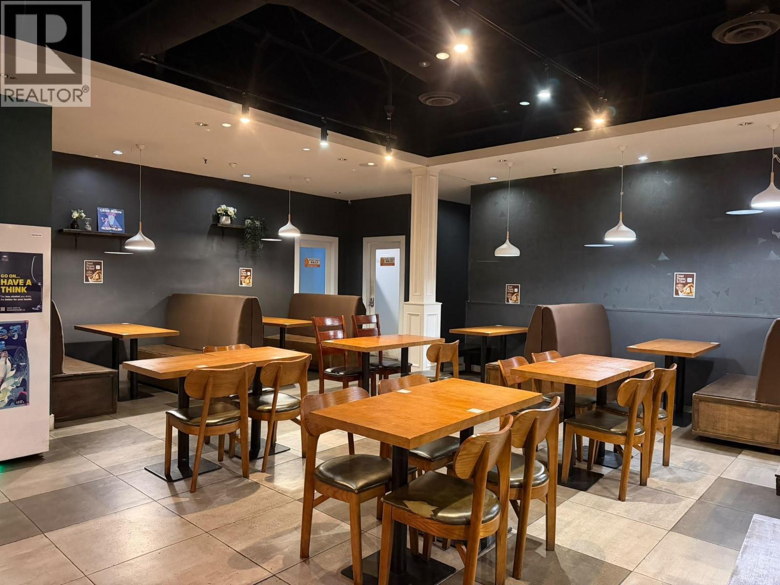 170 4351 No 3 Road Property Photo 4