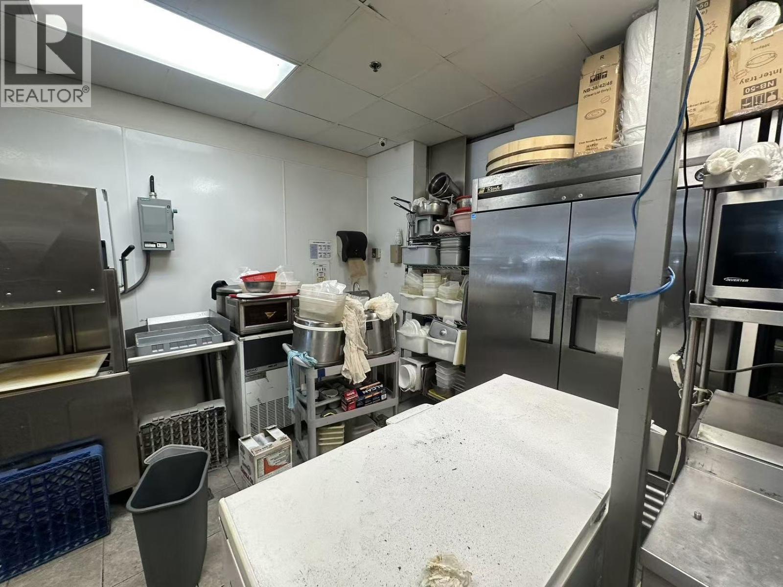 150 5951 No 3 Road Property Photo 2