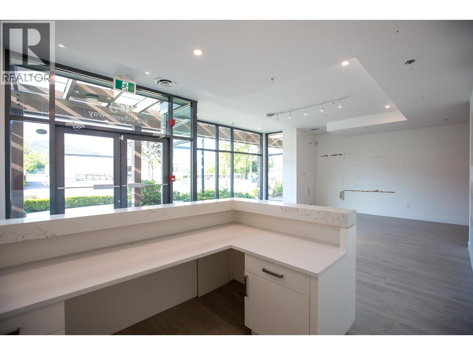 103 875 Gibsons Way Property Photo 3