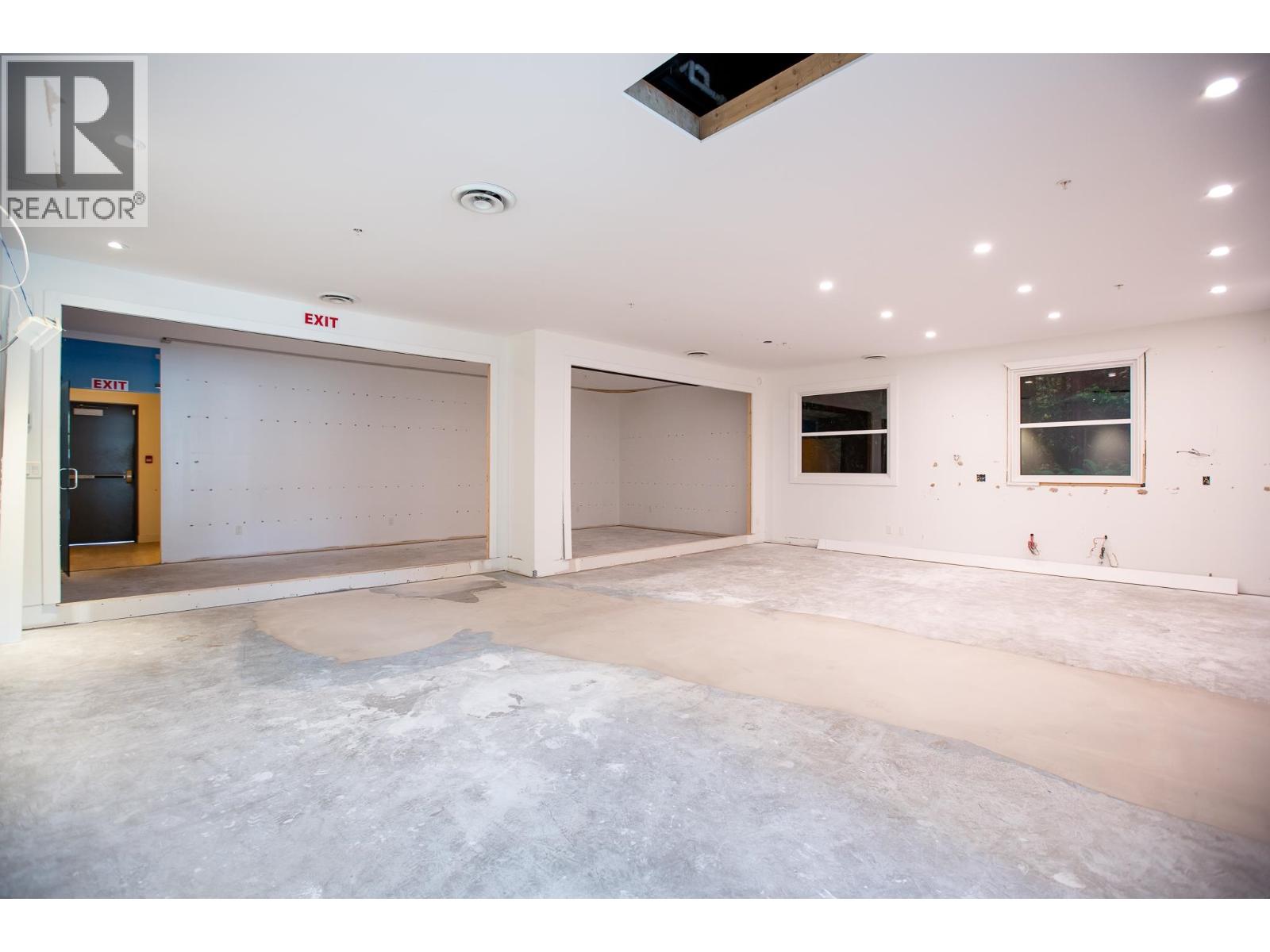 103 875 Gibsons Way Property Photo 7