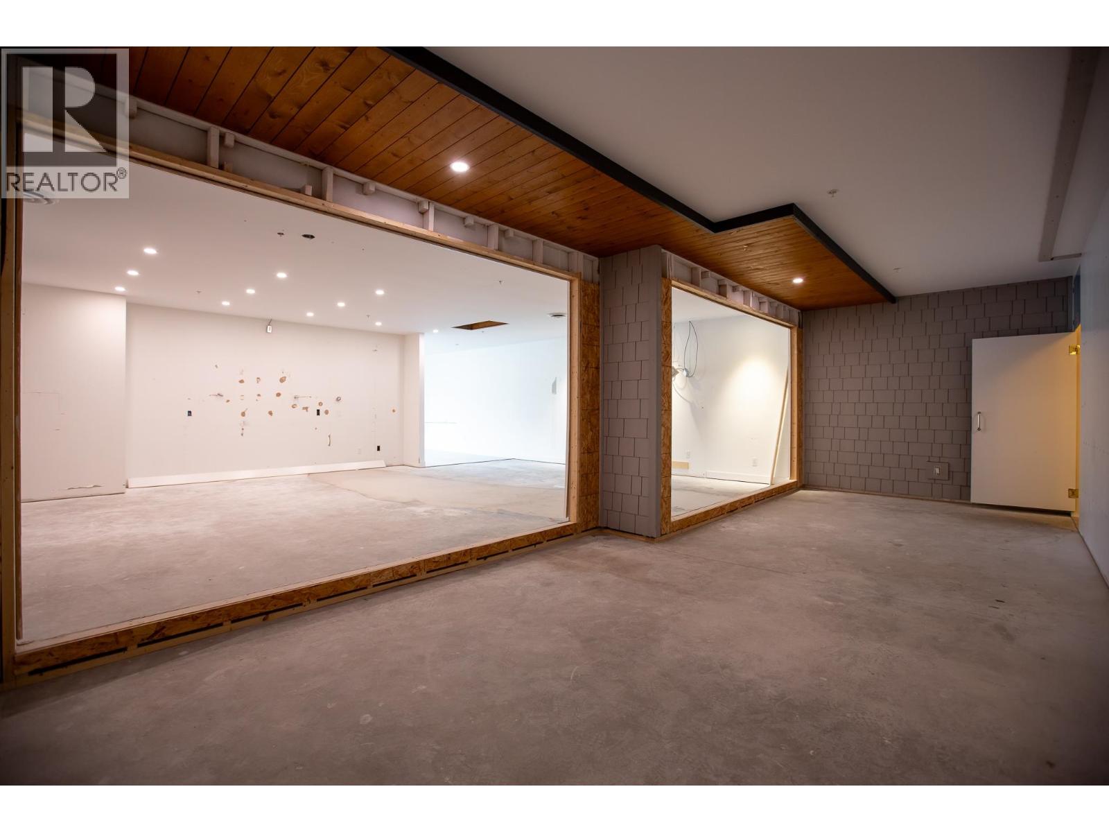 103 875 Gibsons Way Property Photo 9