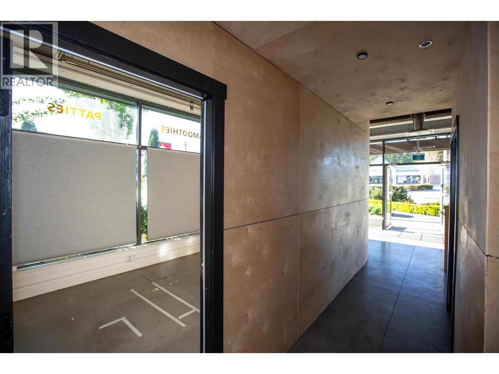 101 875 Gibsons Way Property Photo 7