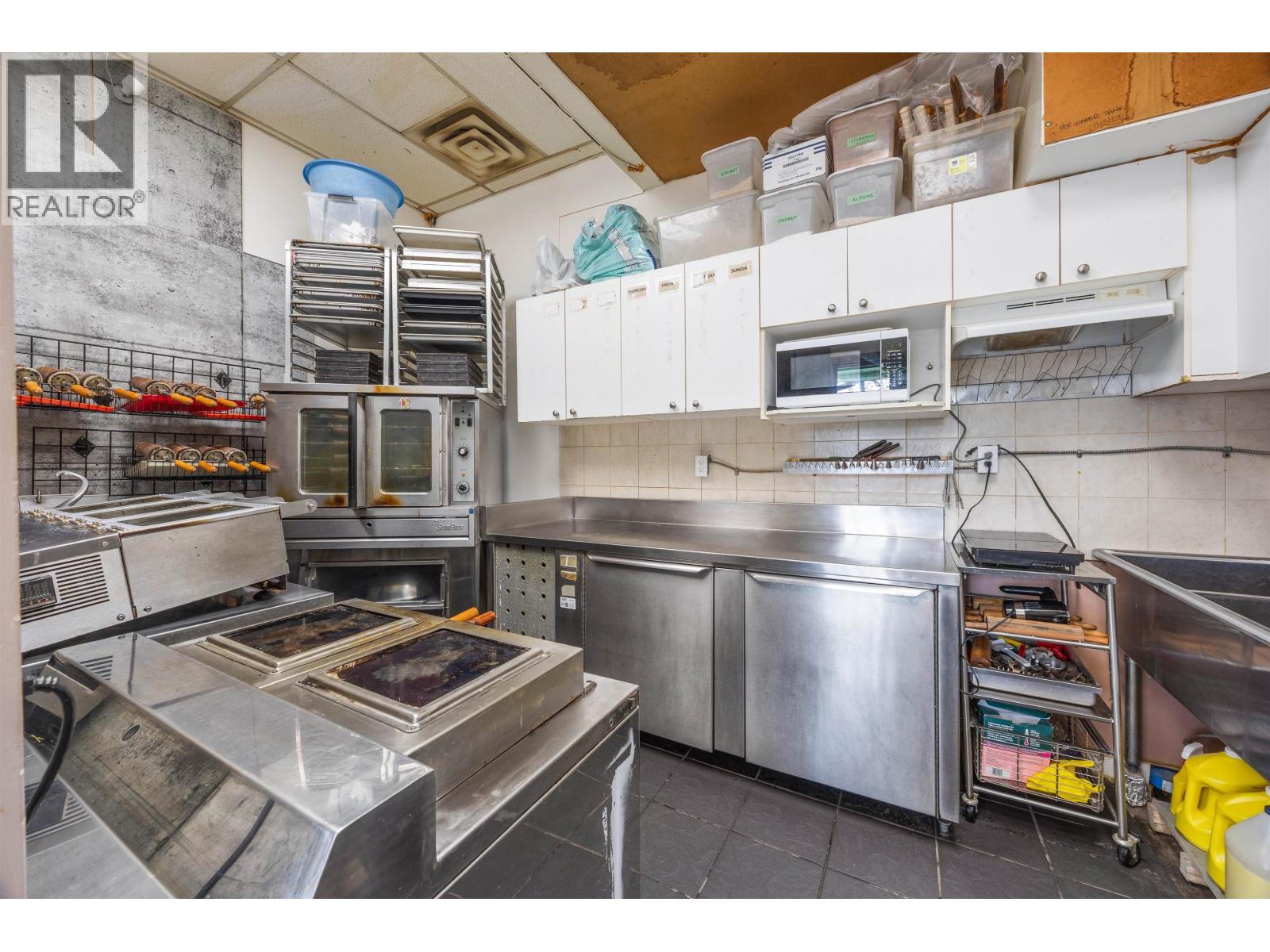1111 Davie Street Property Photo 14