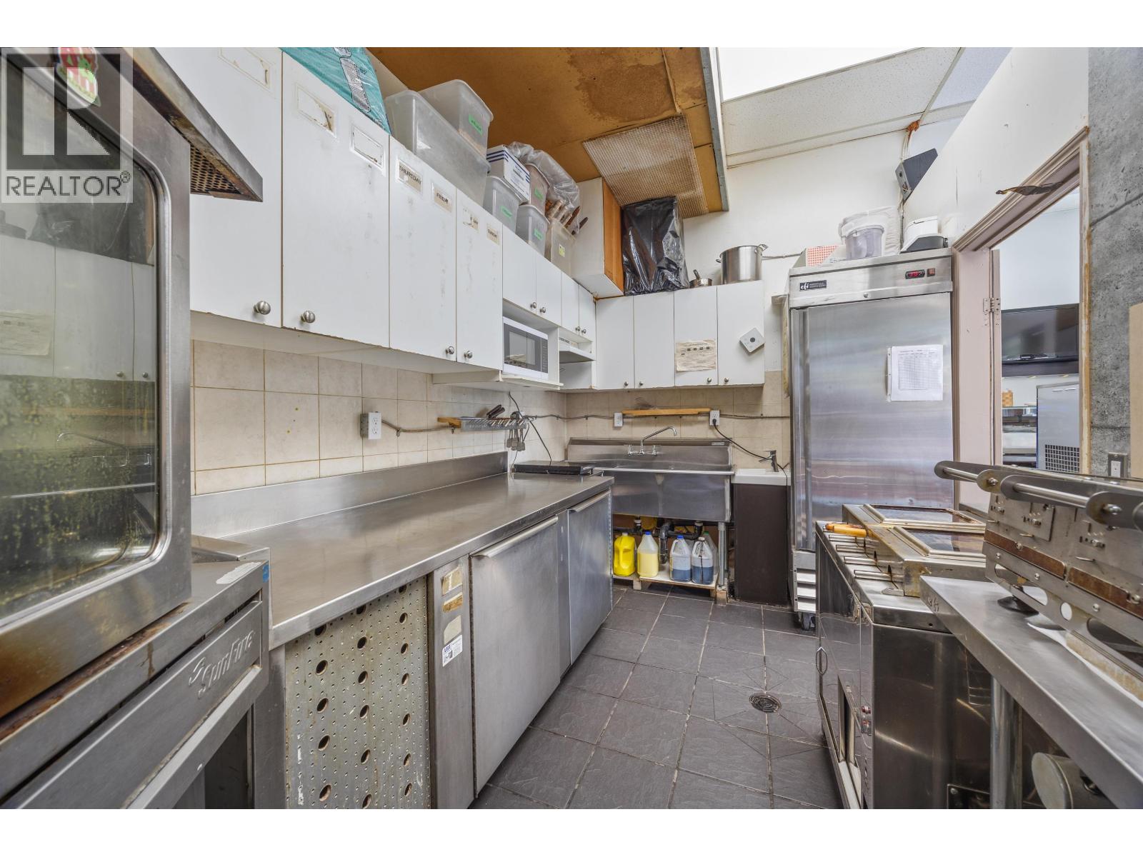 1111 Davie Street Property Photo 16
