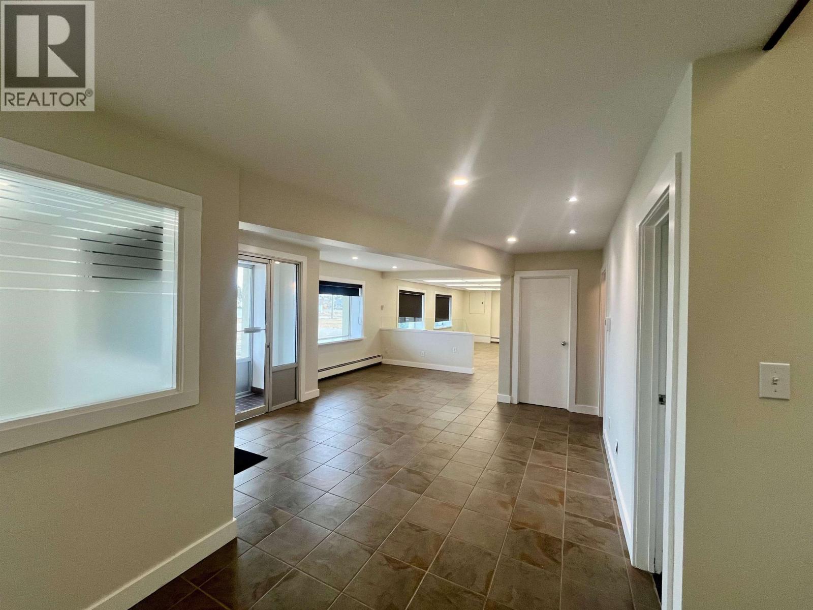9303 85 Avenue Property Photo 24