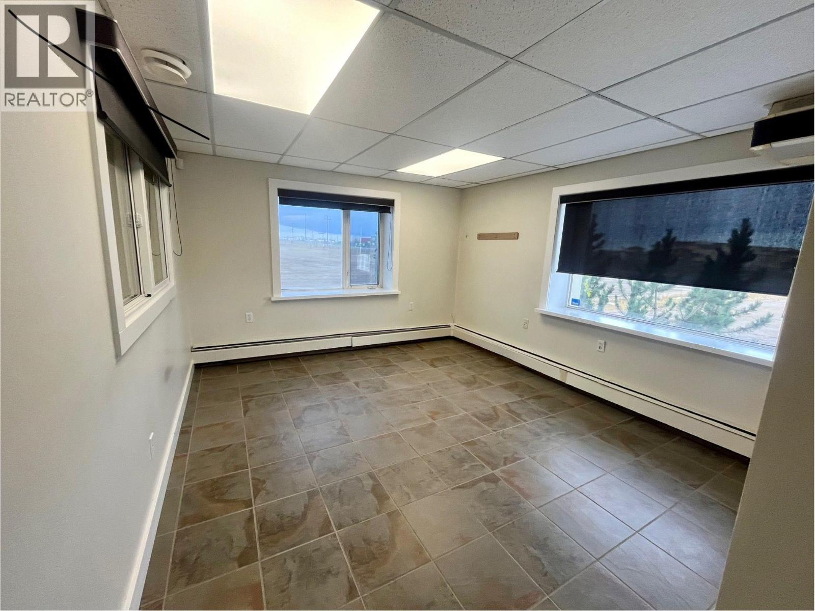 9303 85 Avenue Property Photo 30