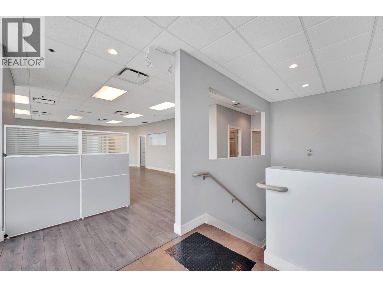 117 6951 72 Street Property Photo 3