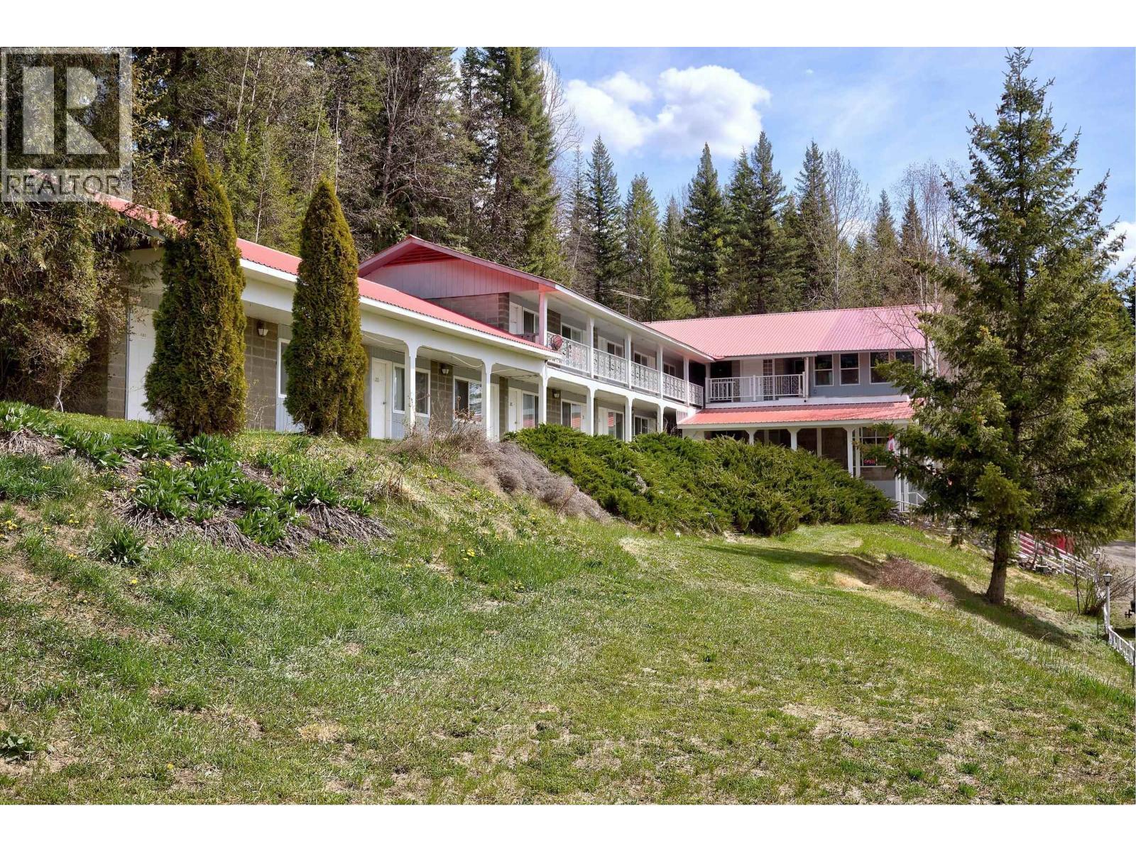 6252 Cedar Creek Road Property Photo 1
