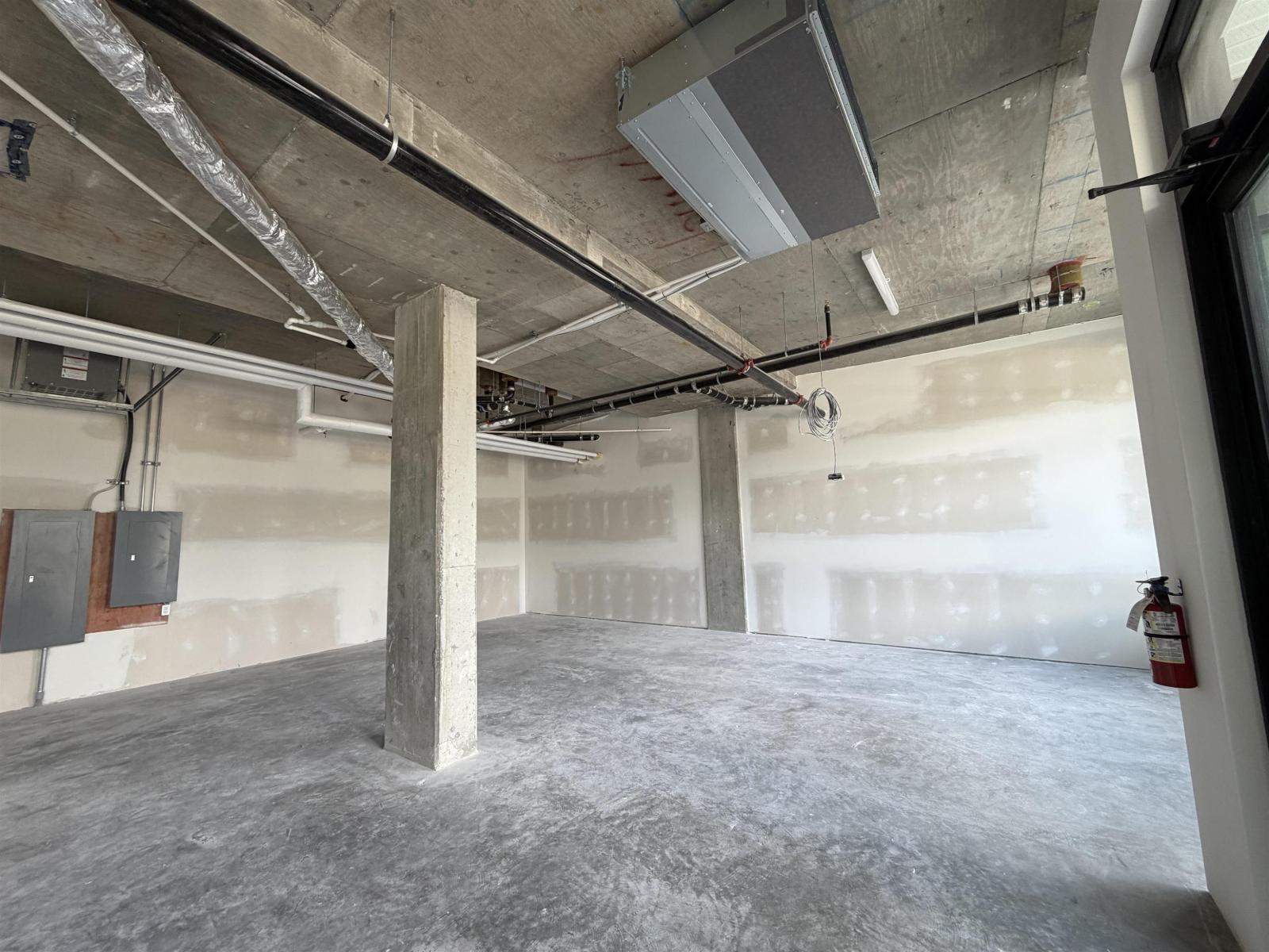 25 33816 South Fraser Way Property Photo 11