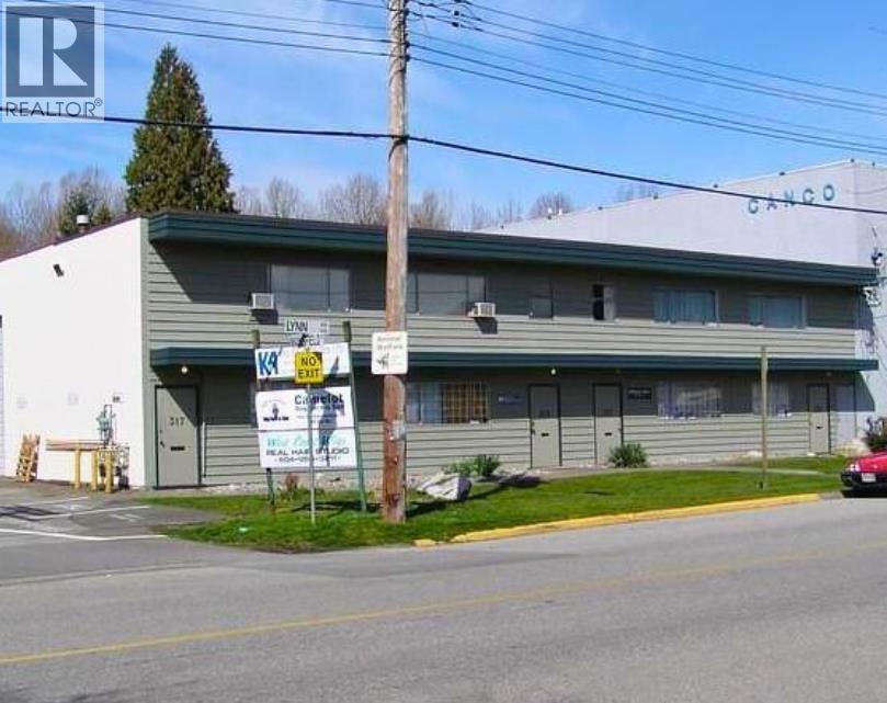 323 LYNN AVENUE Property Photo 1
