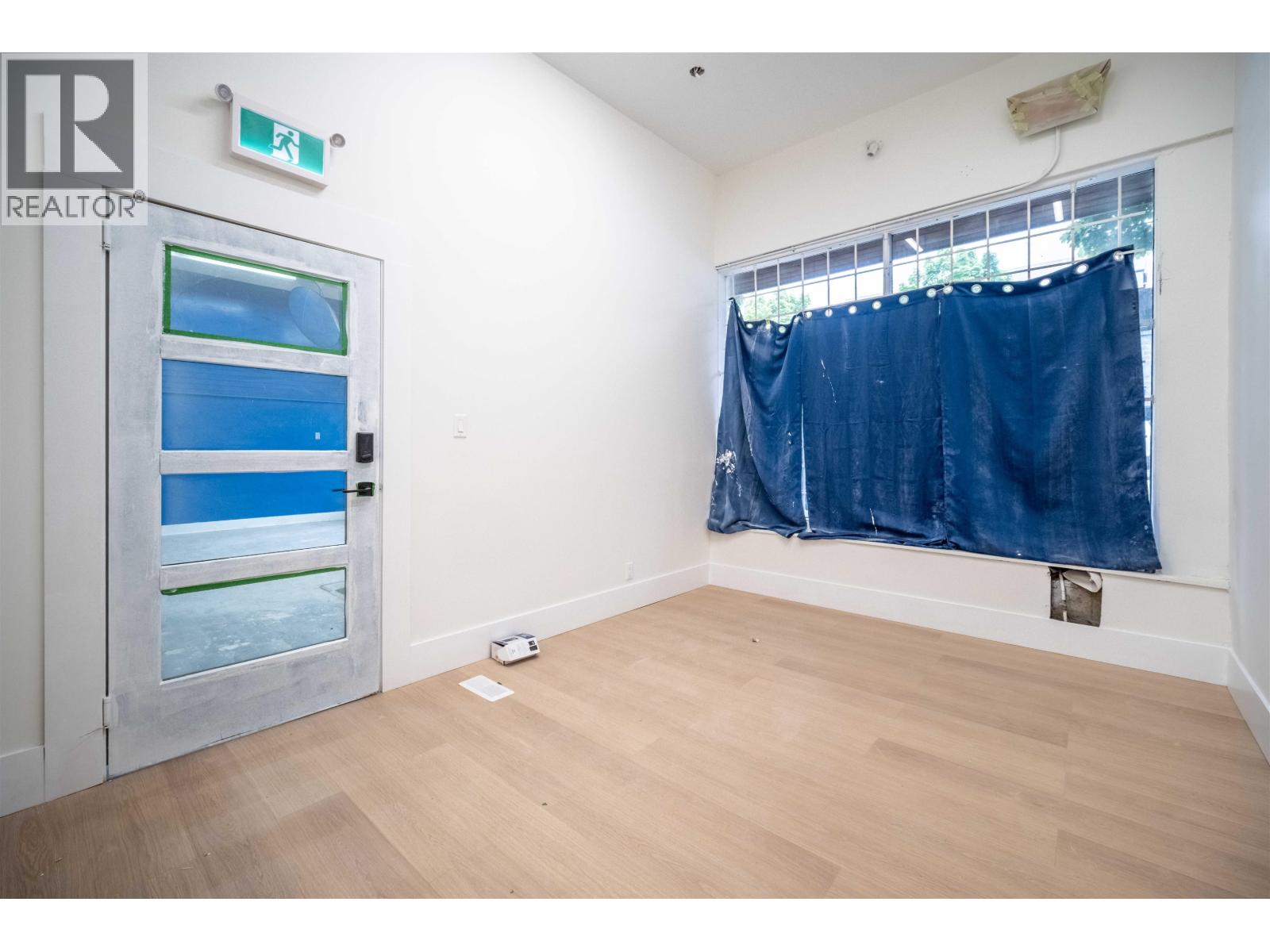 2nd Floor 22344 Lougheed Highway Property Photo 3