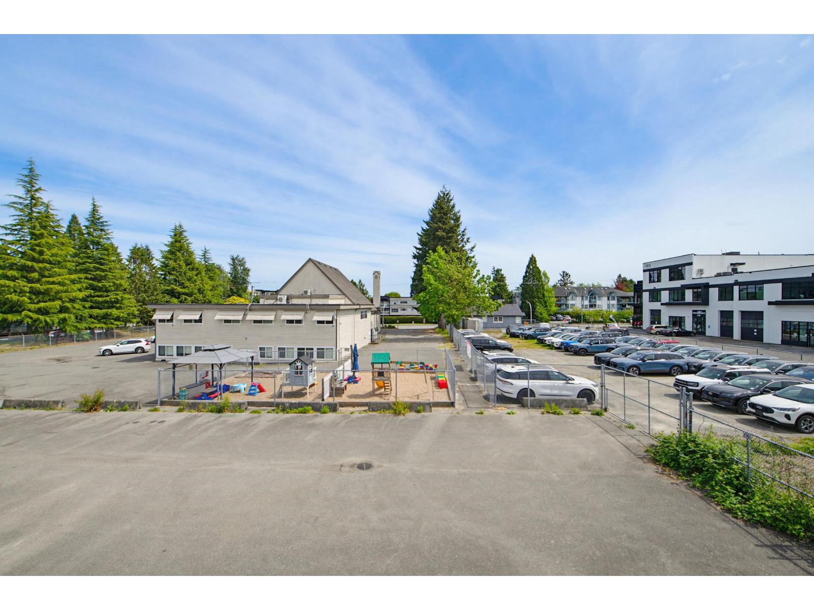 213 5678 199 Street Property Photo 25