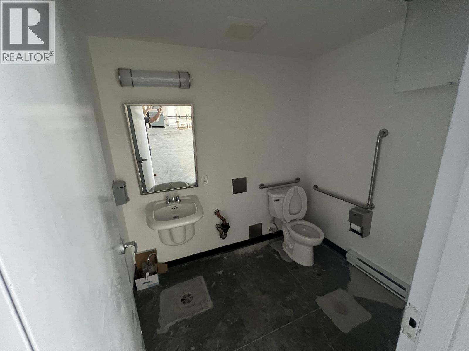 125 12128 Horseshoe Way Property Photo 6