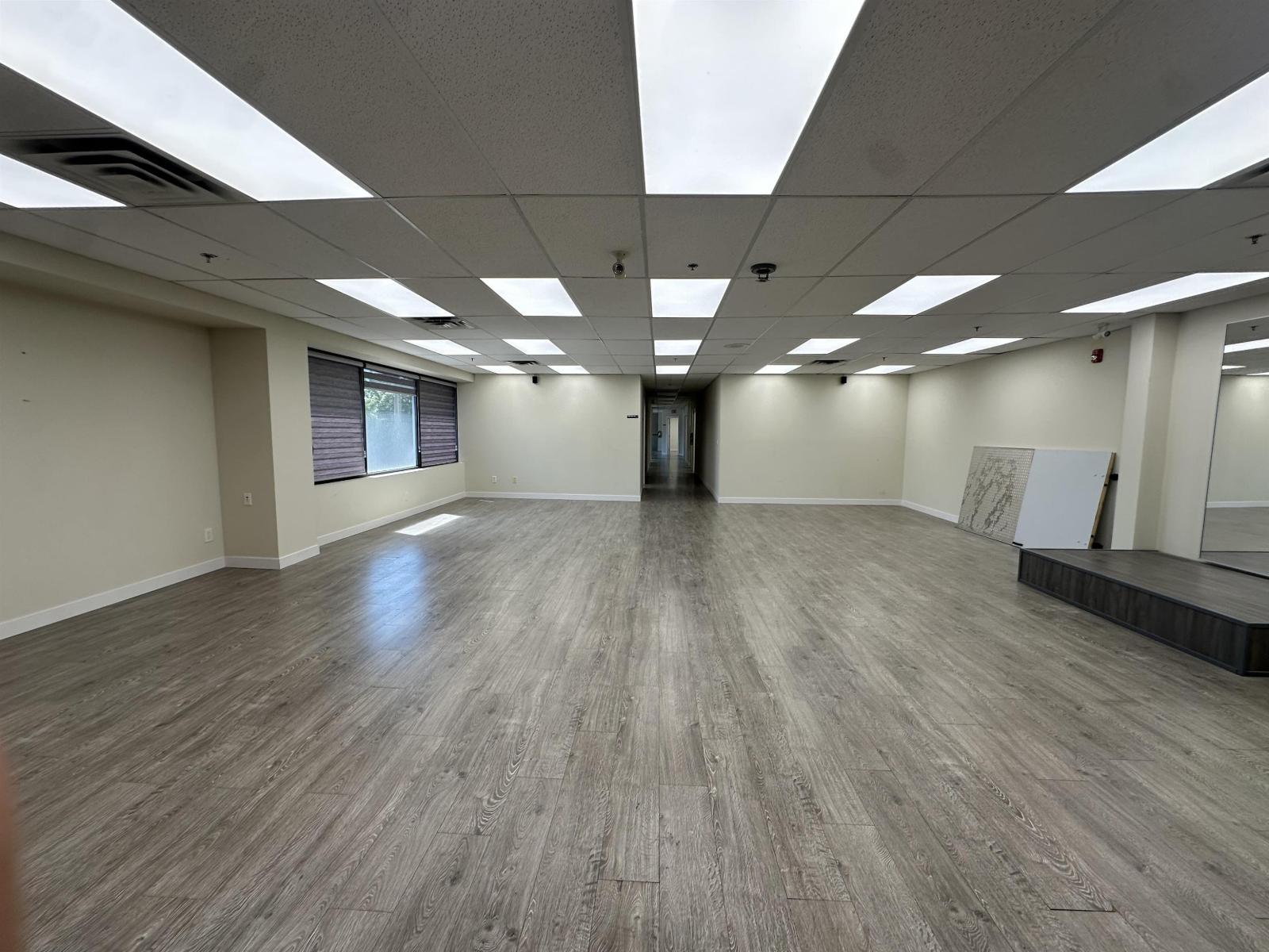 4 15357 104 Avenue Property Photo 5