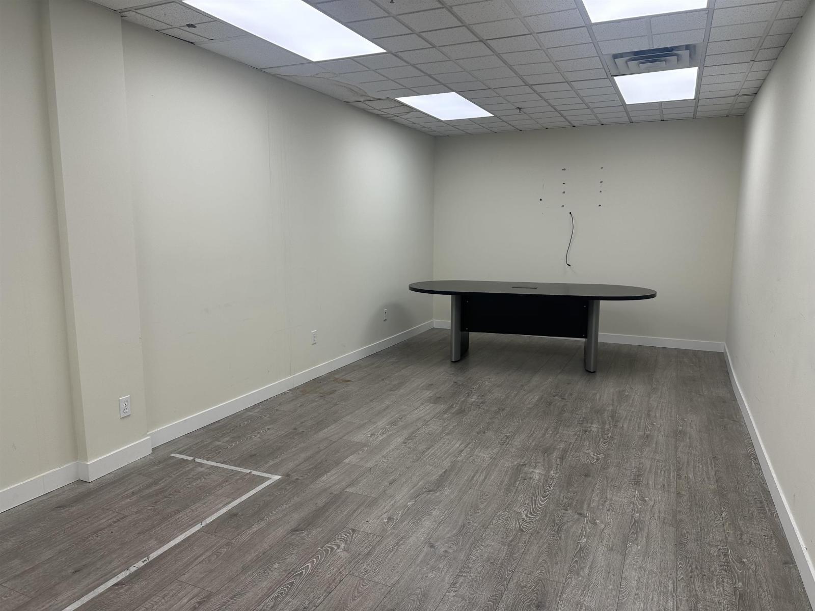 4 15357 104 Avenue Property Photo 6
