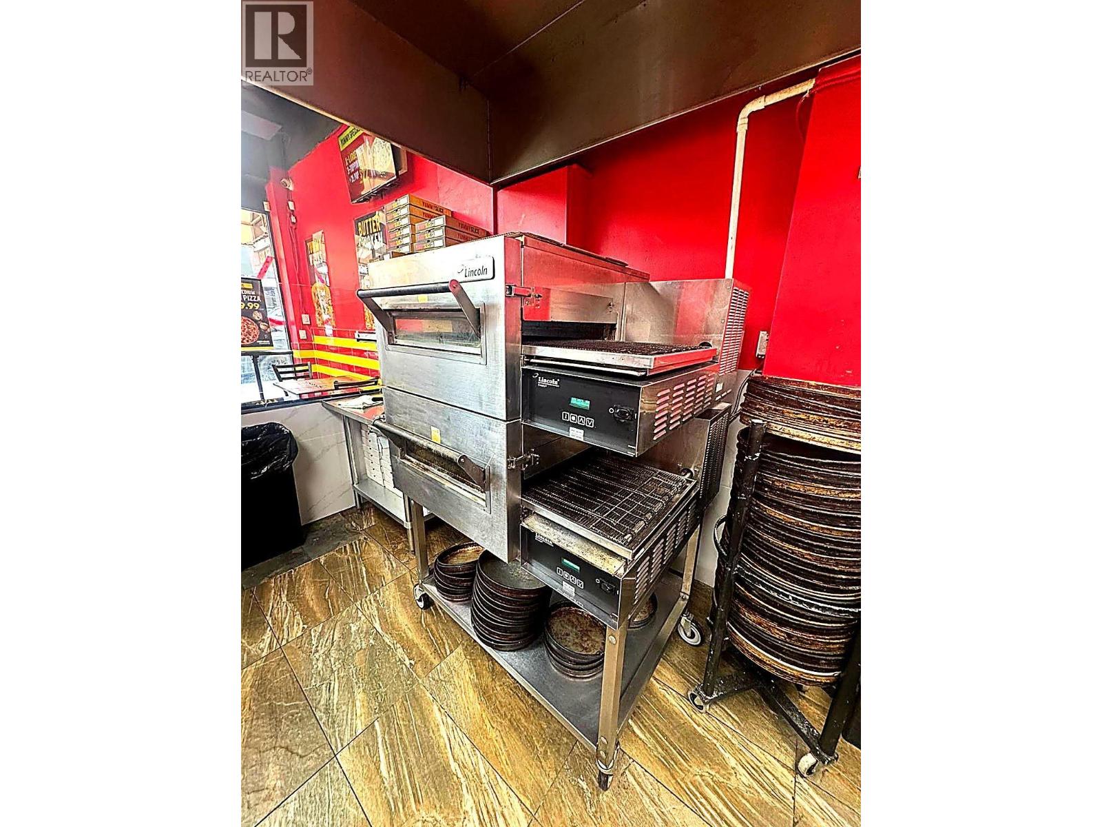 547 Seymour Street Property Photo 3