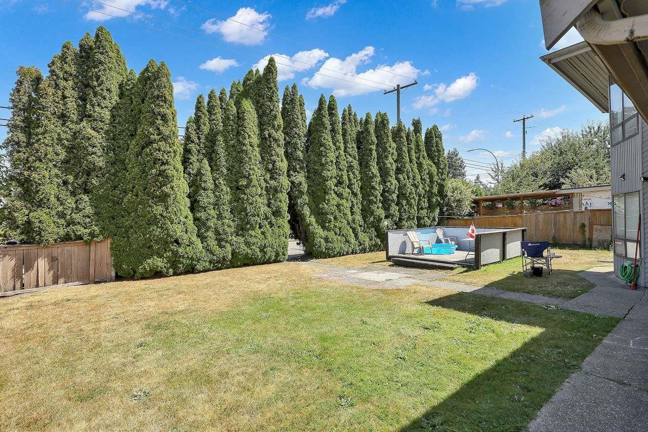 9509 152 Street Property Photo 12