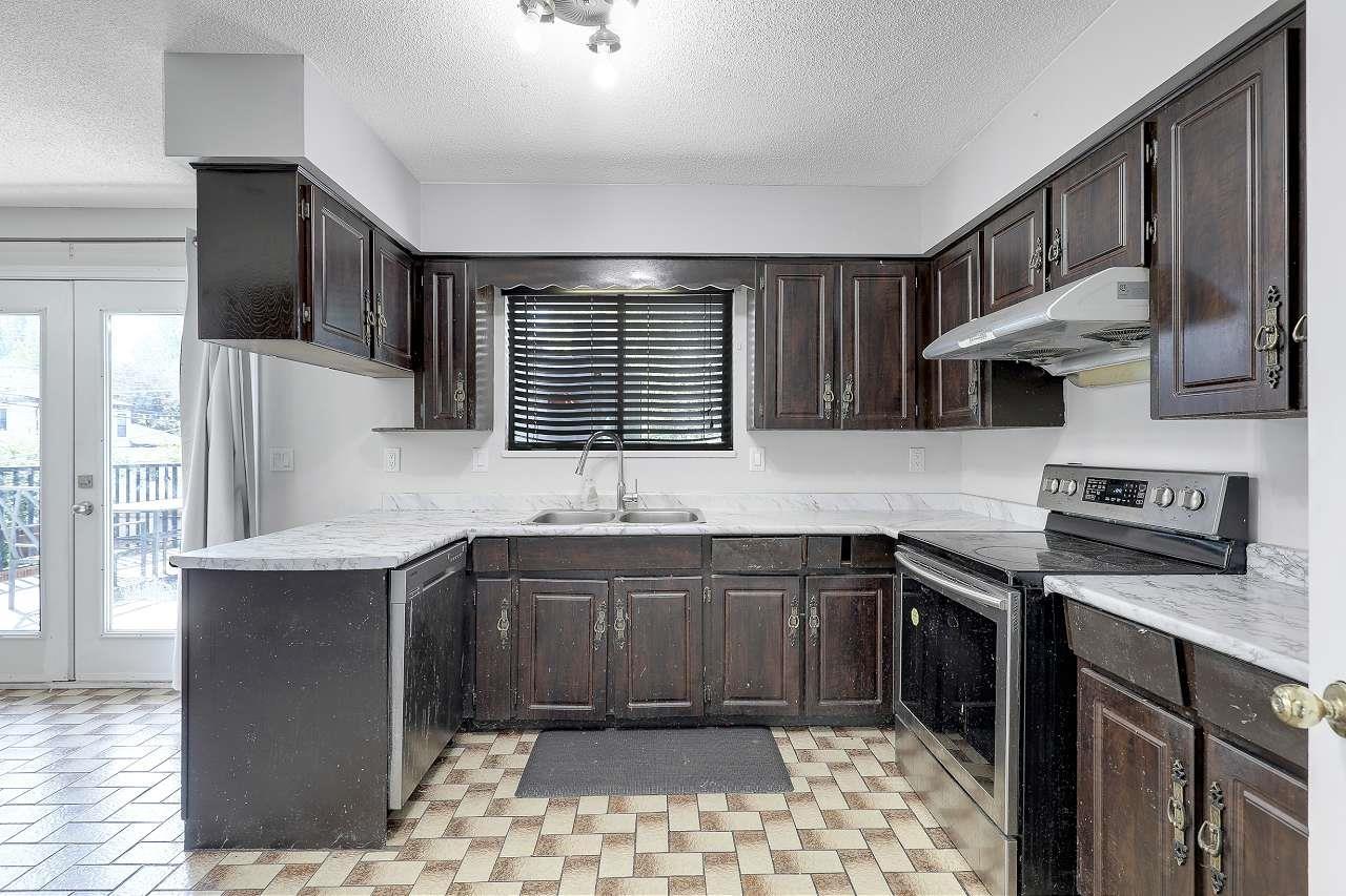 9509 152 Street Property Photo 35
