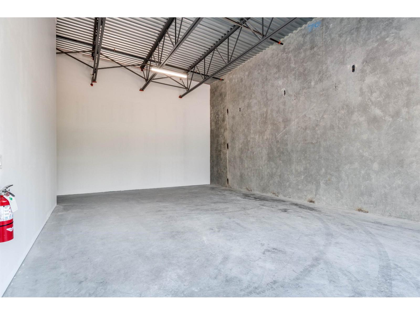 115 8650 Dewdney Trunk Property Photo 3