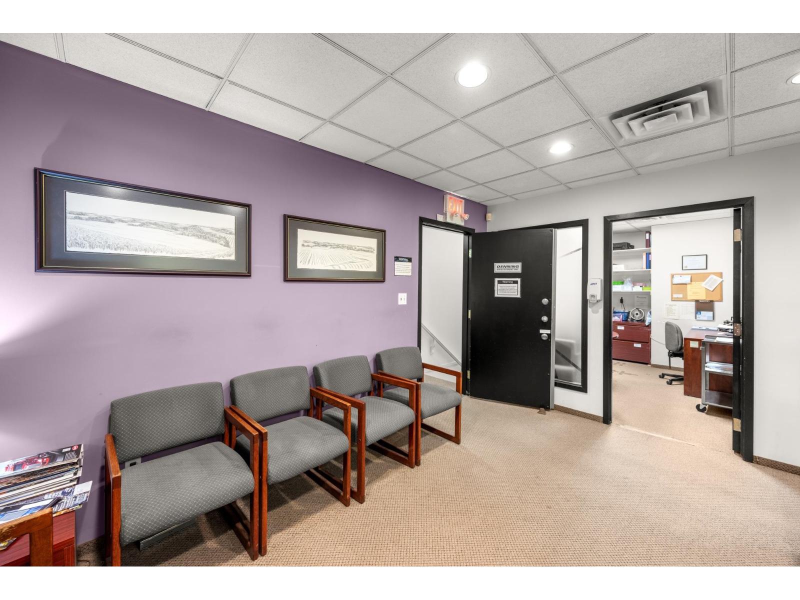 215 12975 84 Avenue Property Photo 5