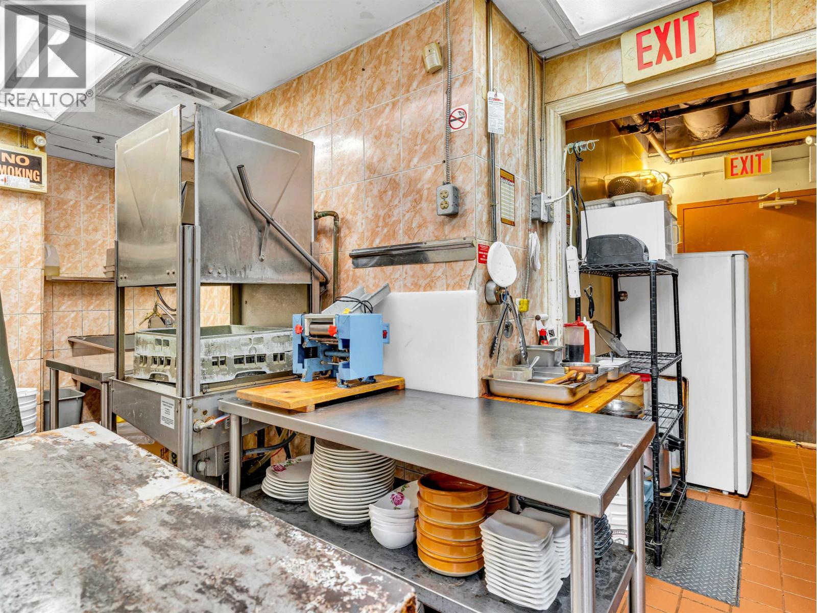 110 8188 Saba Road Property Photo 11