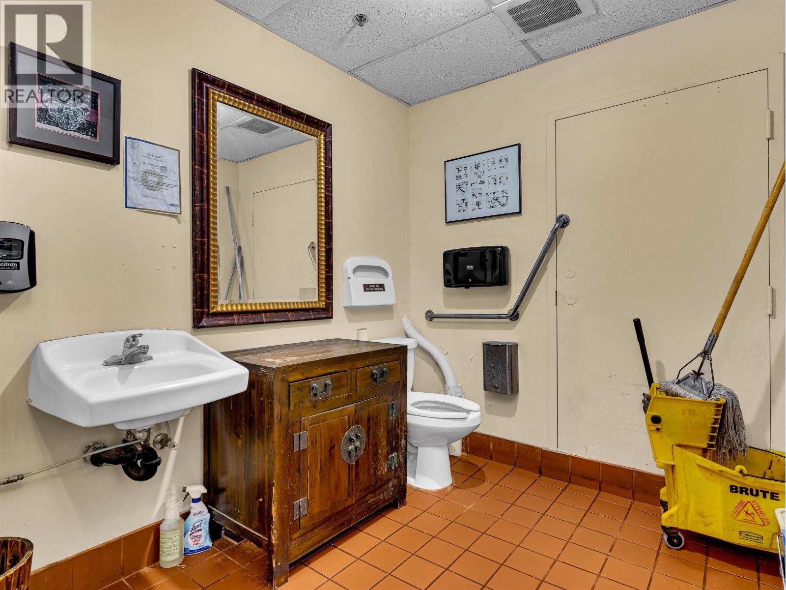 110 8188 Saba Road Property Photo 33