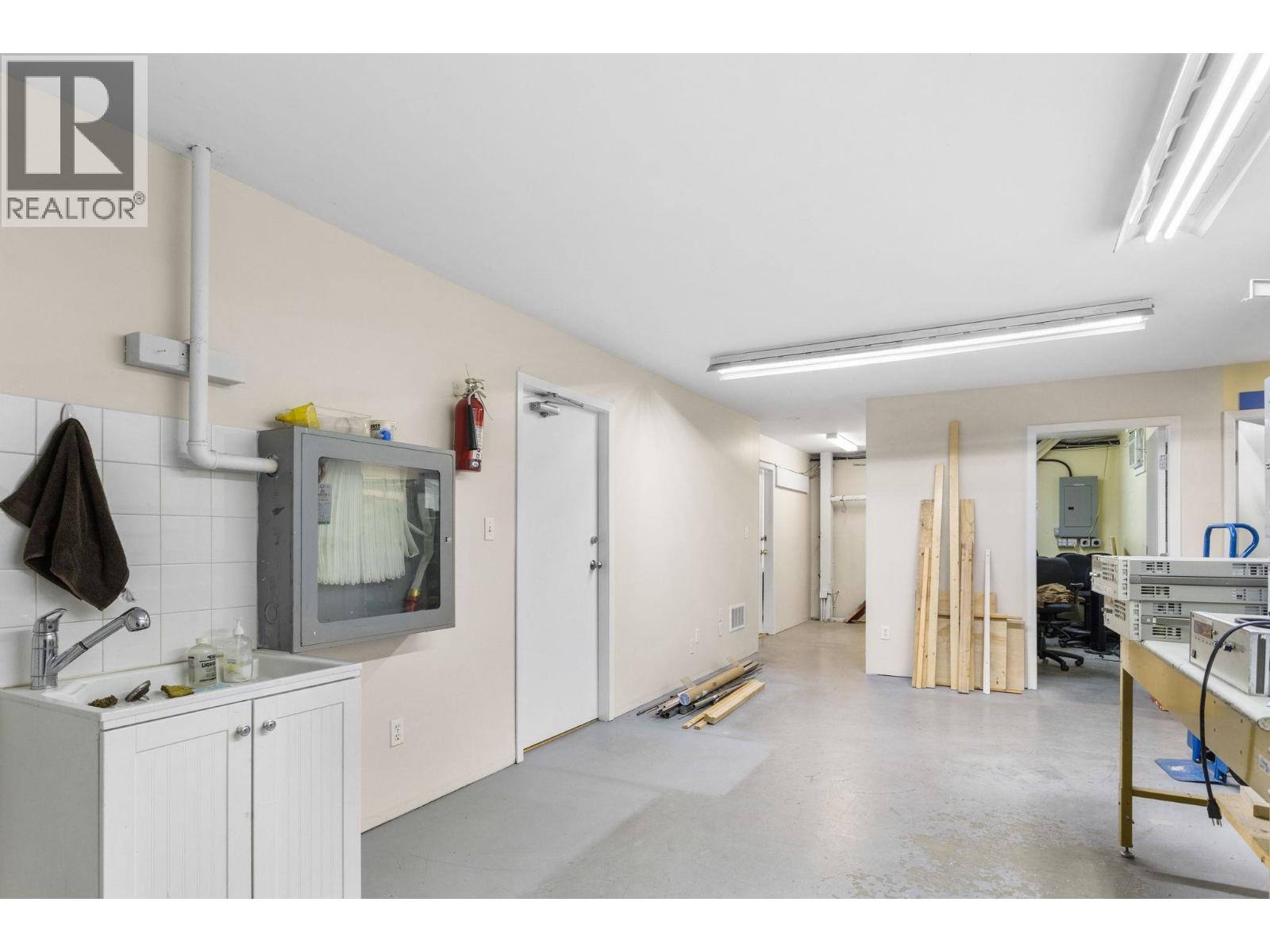 101 7450 Lowland Drive Property Photo 28
