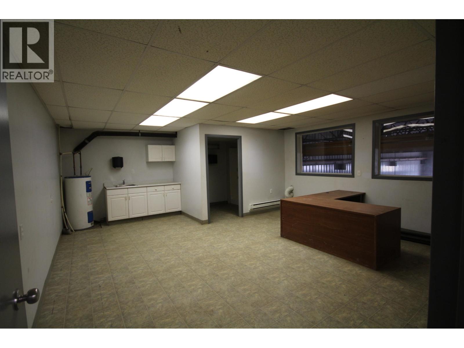 4800 46 Avenue Property Photo 15
