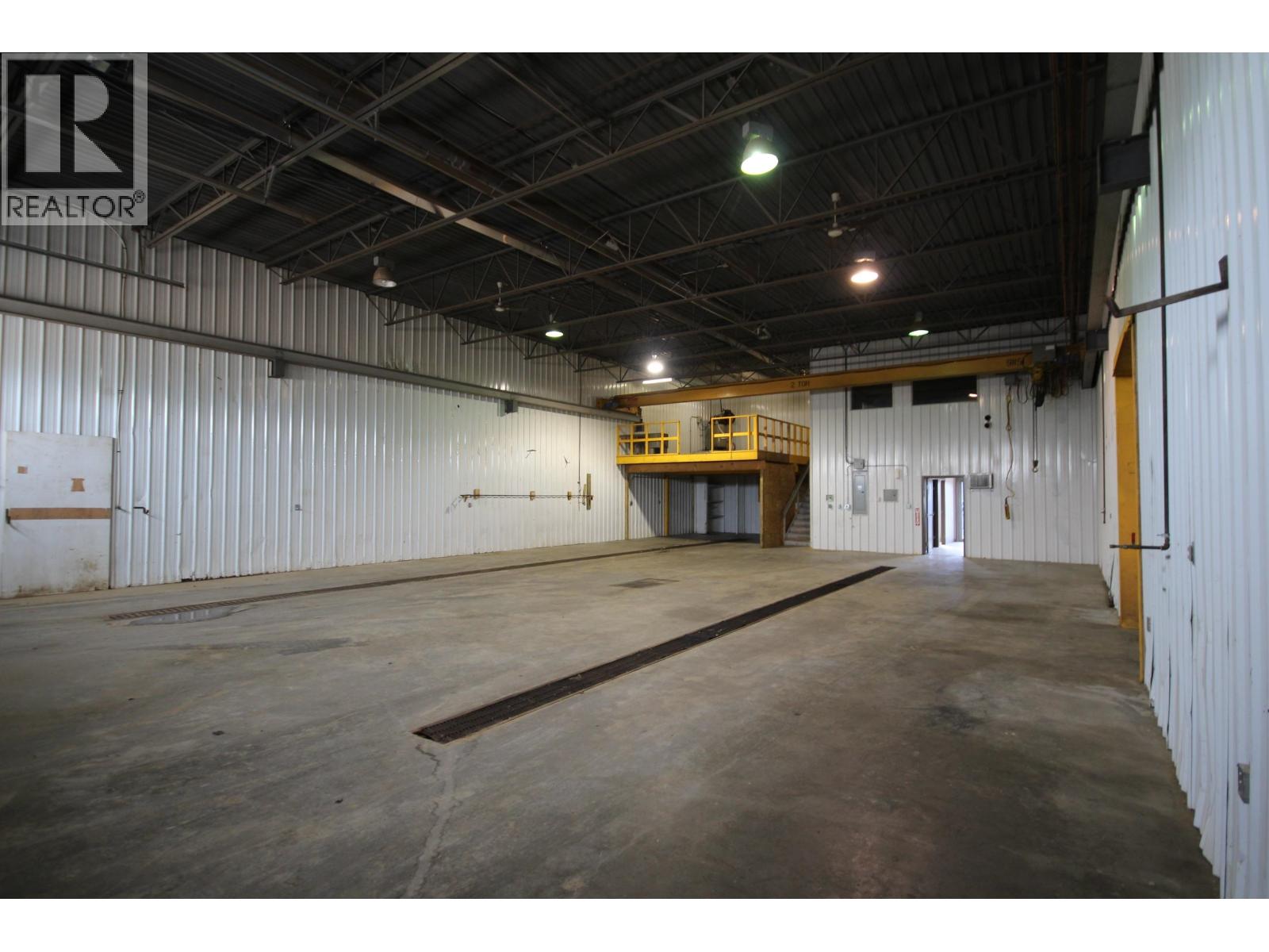 4800 46 Avenue Property Photo 16