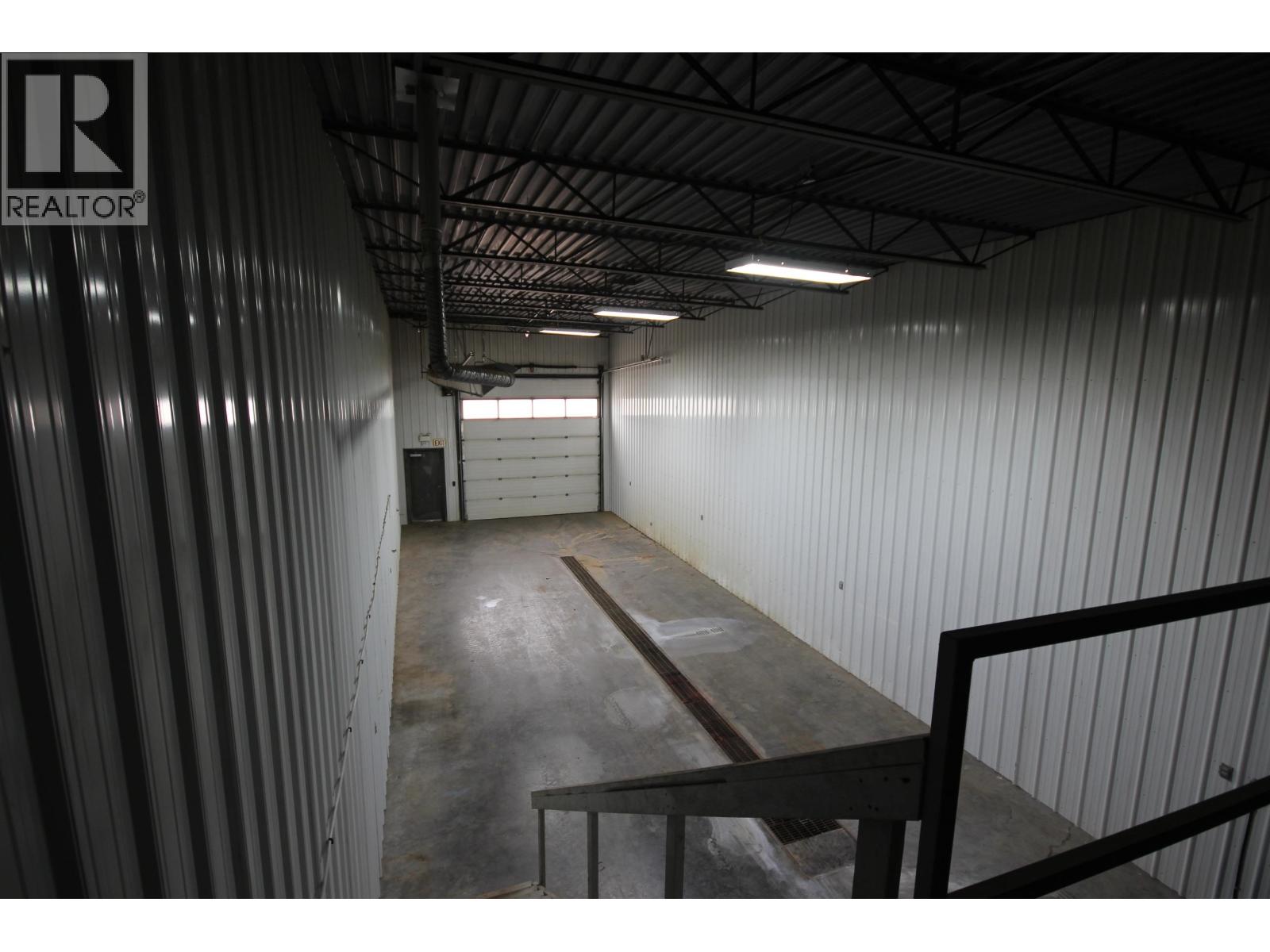 4800 46 Avenue Property Photo 18