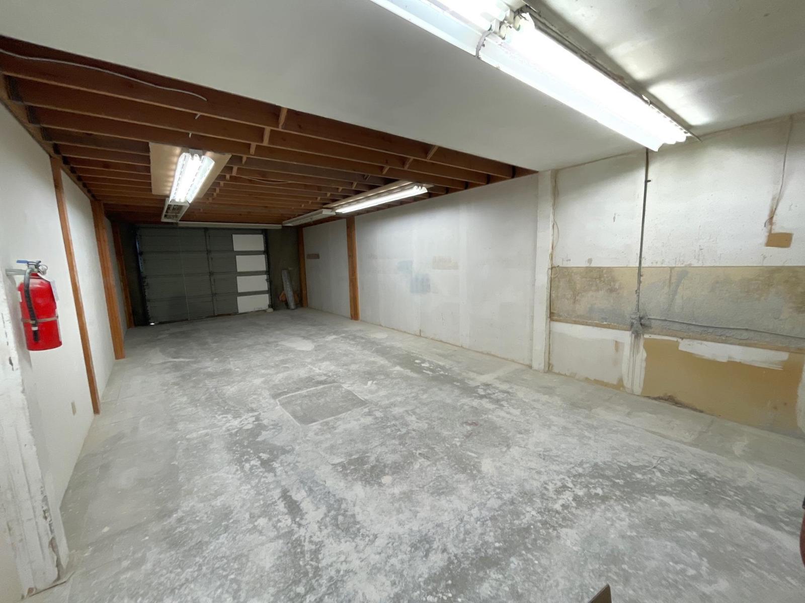 233 12448 82 Avenue Property Photo 6
