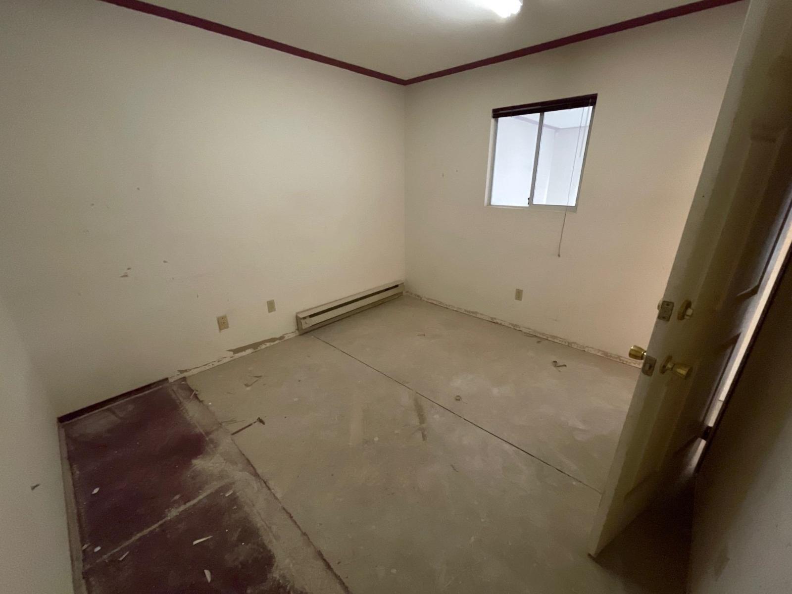 233 12448 82 Avenue Property Photo 7