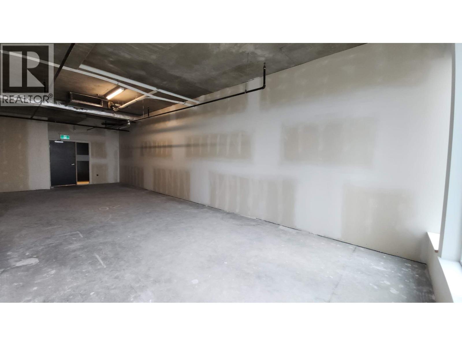 516 6378 Silver Avenue Property Photo 4