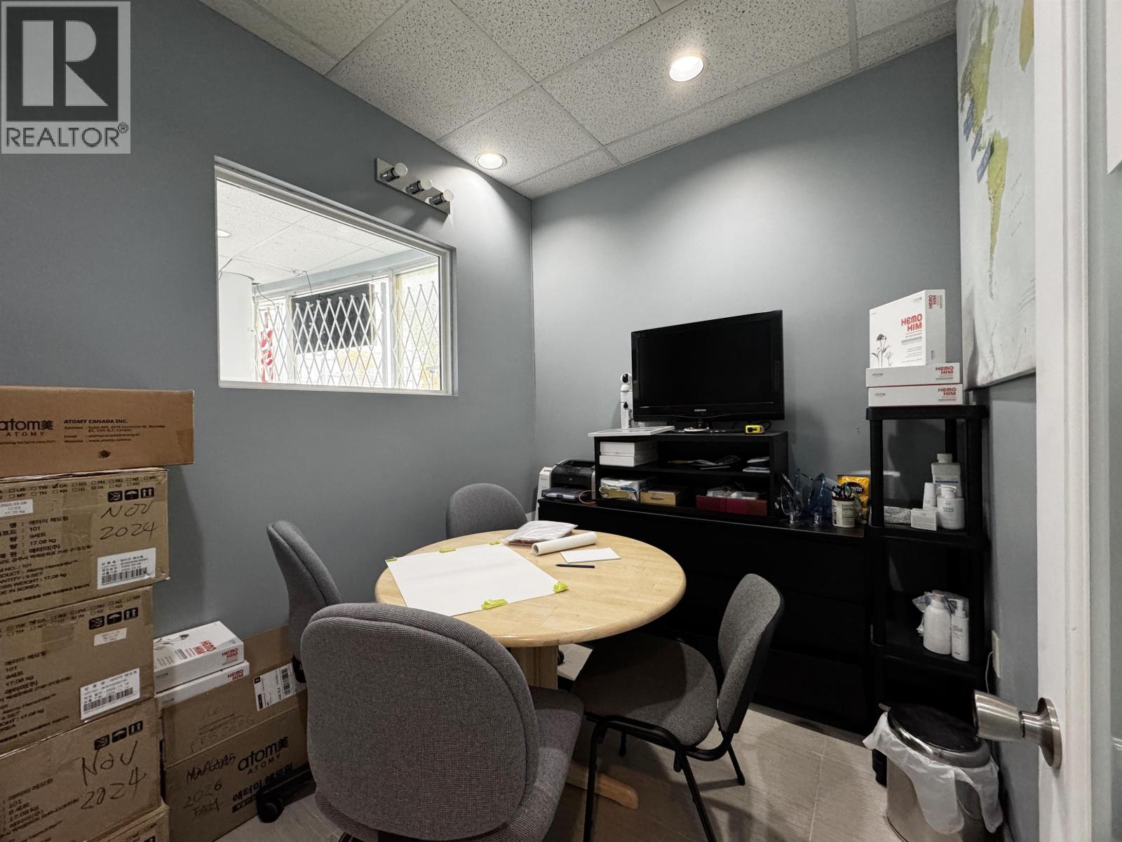 2236 Kingsway Property Photo 5