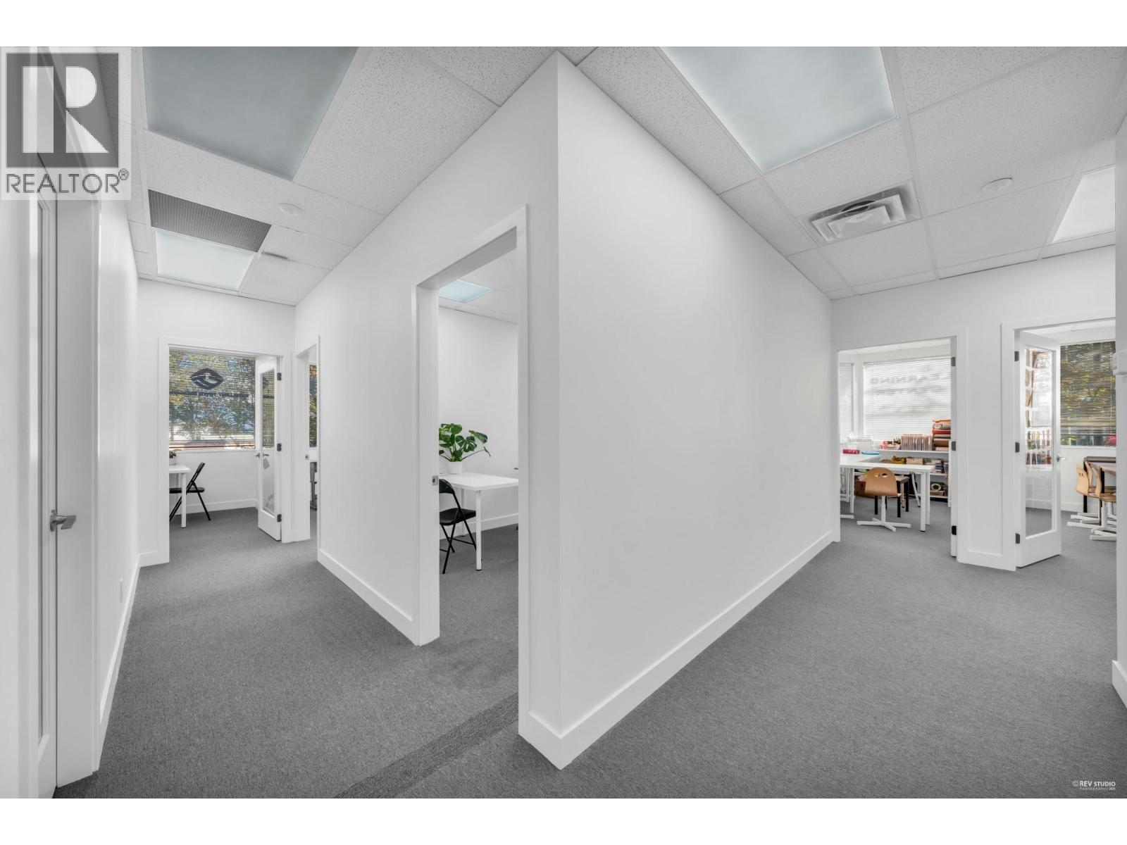 280 5172 Kingsway Property Photo 7