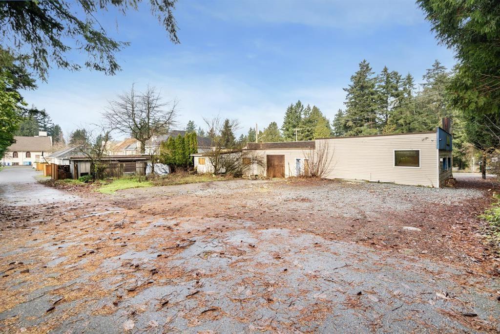 12758 28 Avenue Property Photo 14