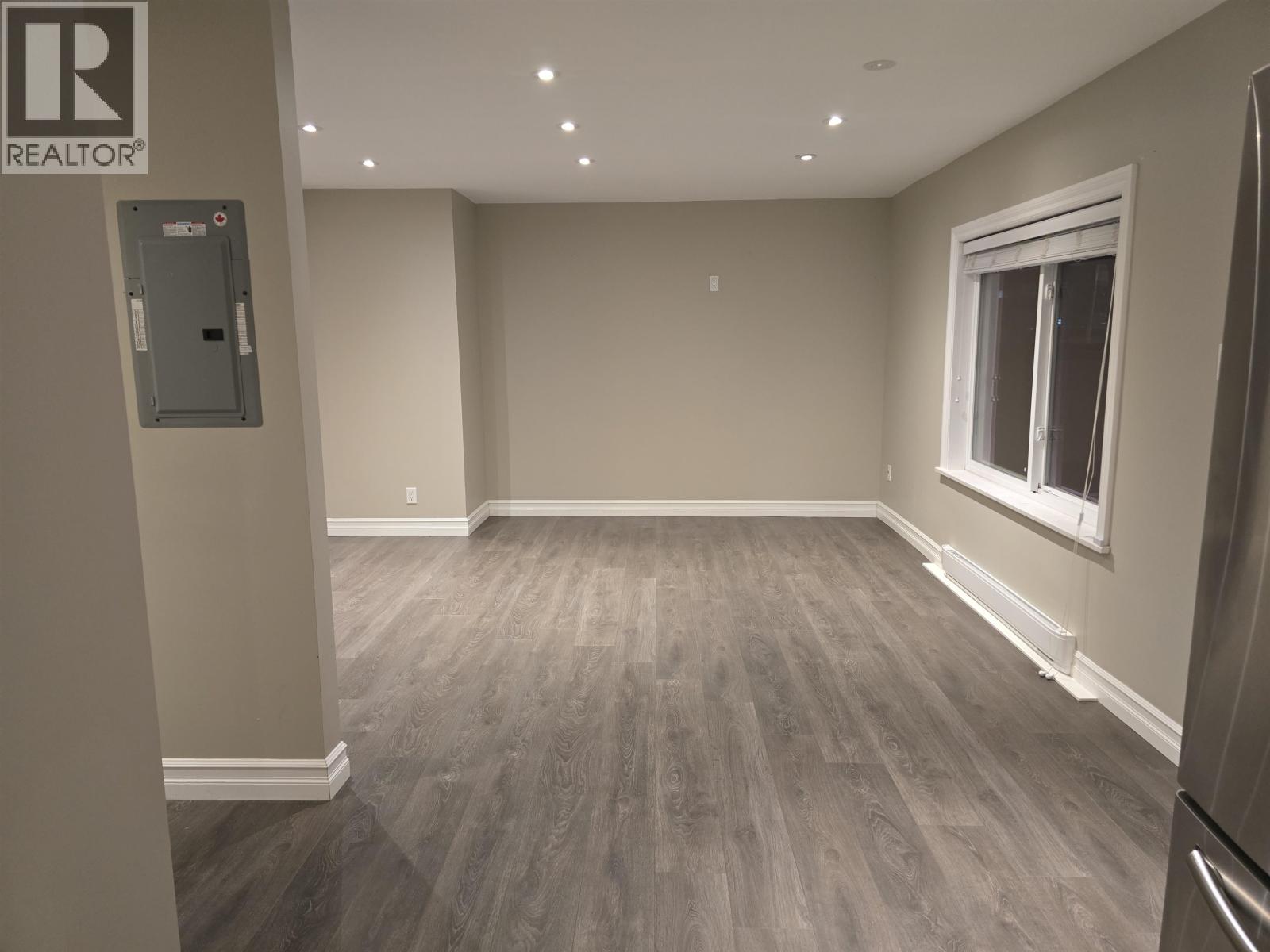 22504 Lougheed Highway Property Photo 16