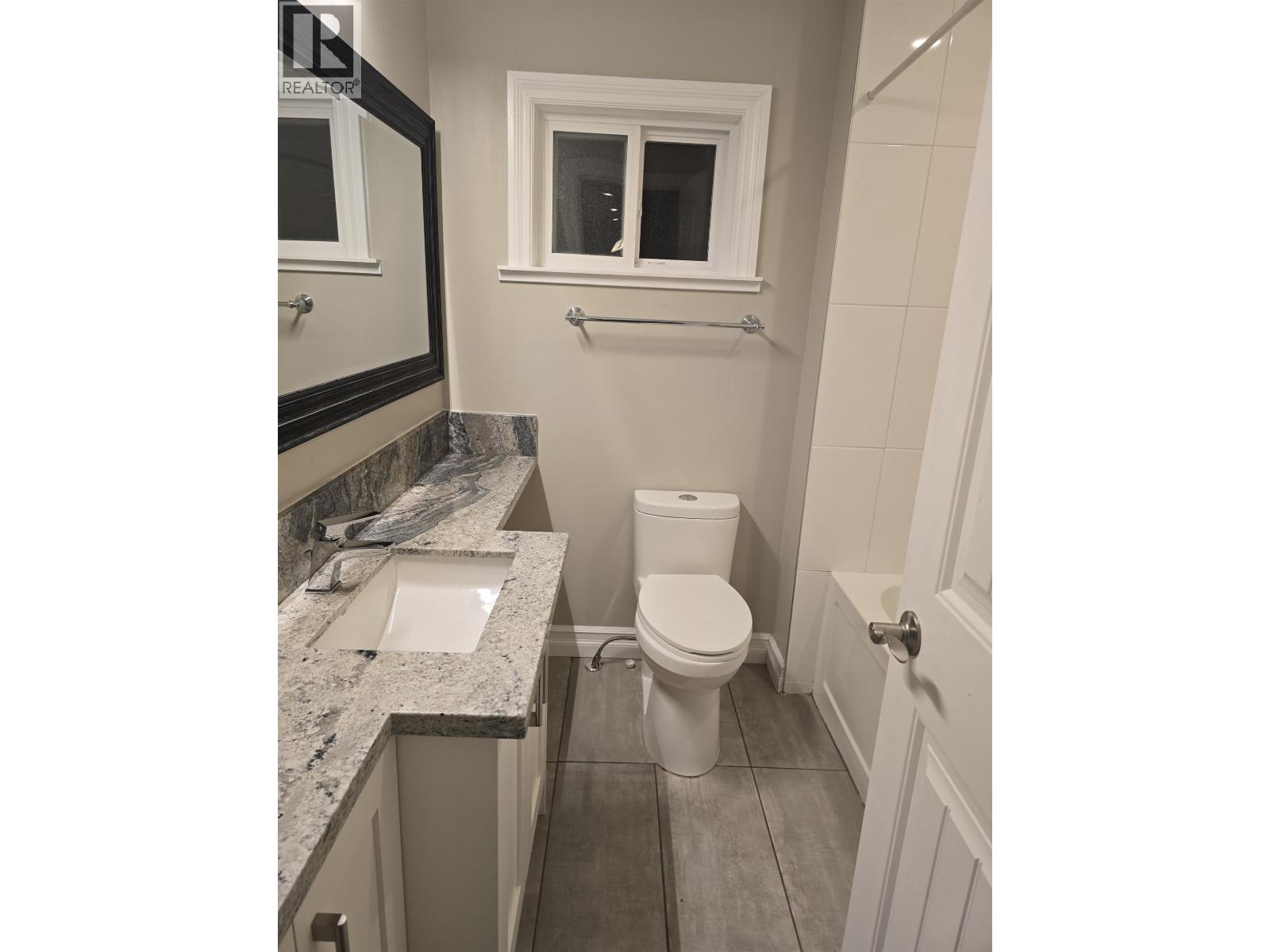 22504 Lougheed Highway Property Photo 34