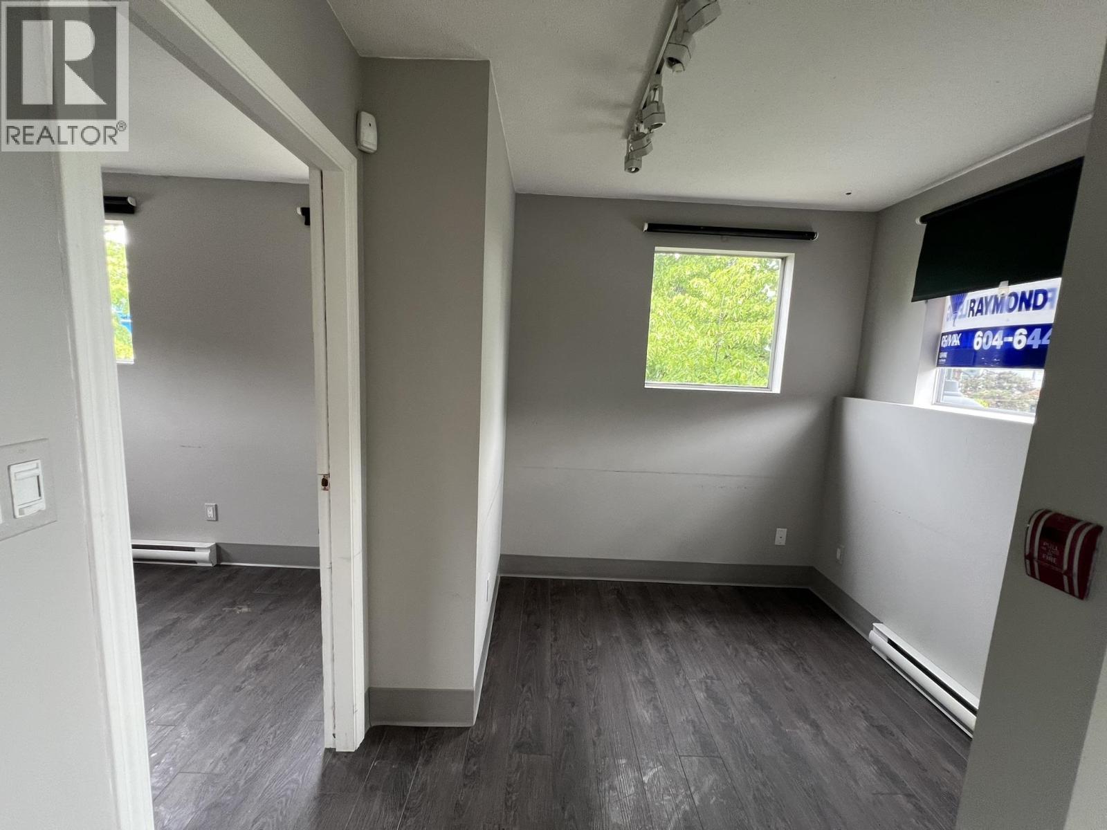 1340 W 4th Avenue Property Photo 6