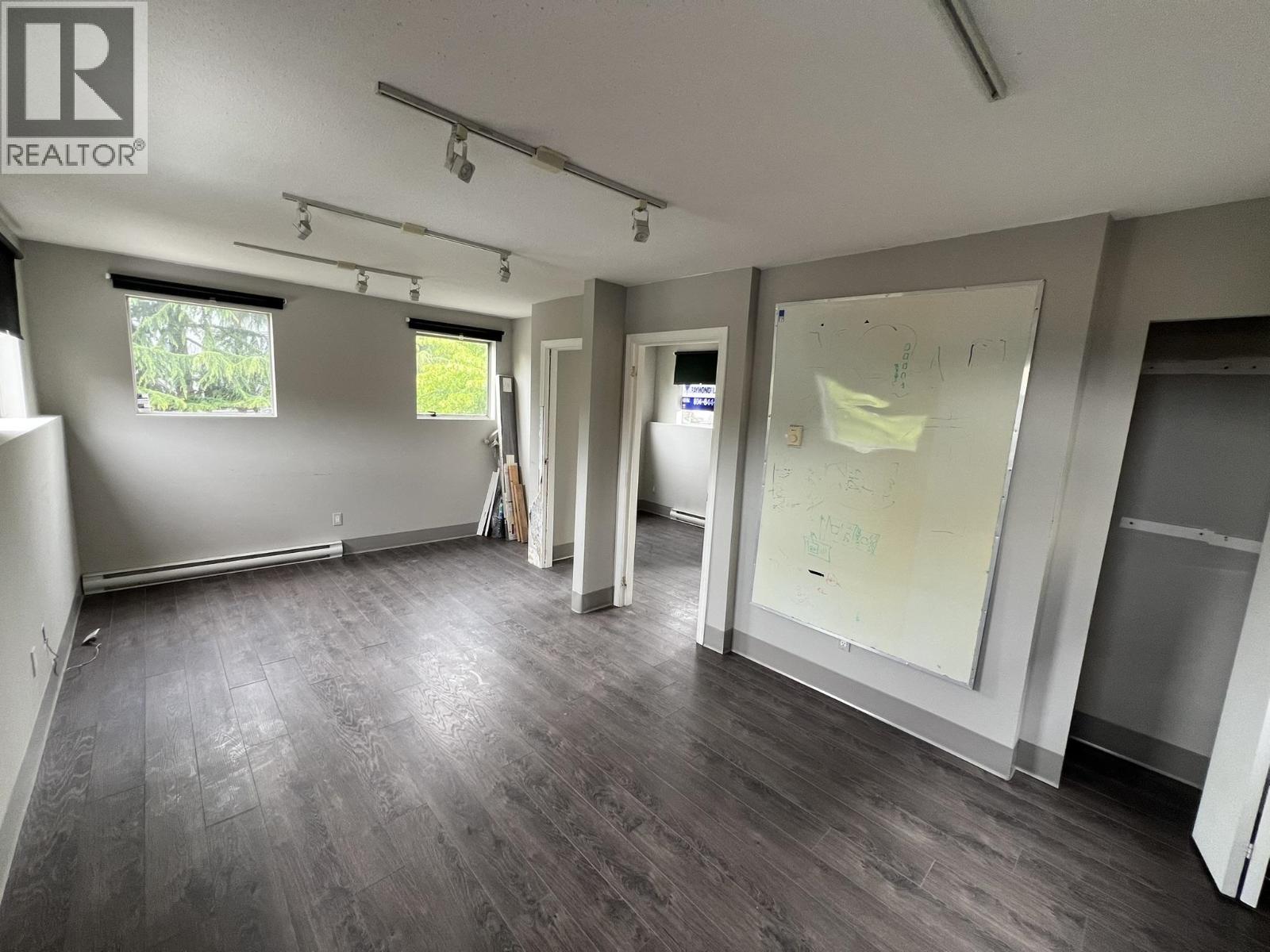 1340 W 4th Avenue Property Photo 7