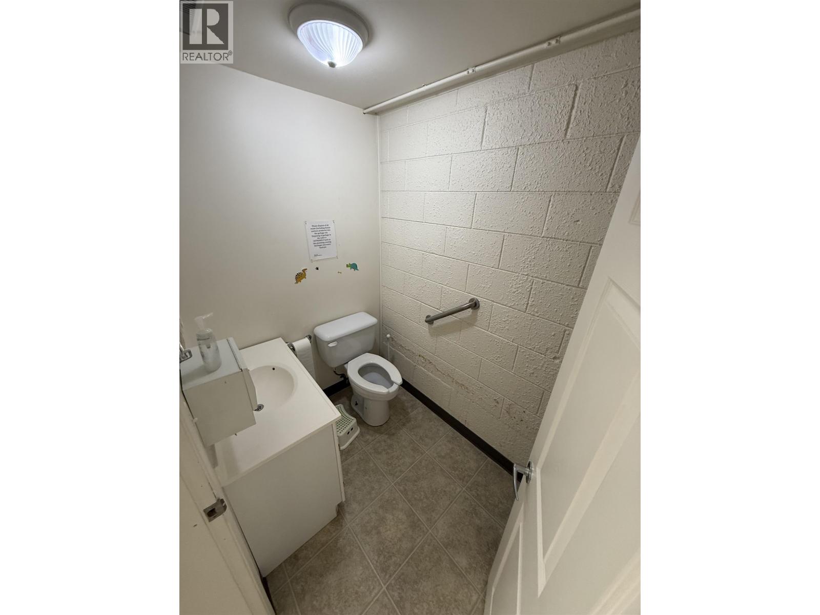 102 10130 100 Avenue Property Photo 17